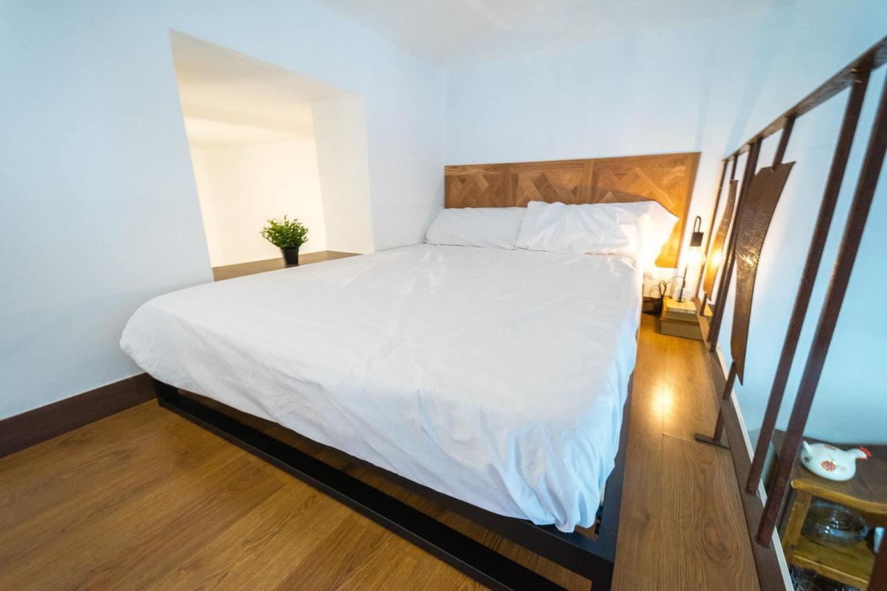 Singular Apartamento En Delicias By Bebalmy Madrid Esterno foto