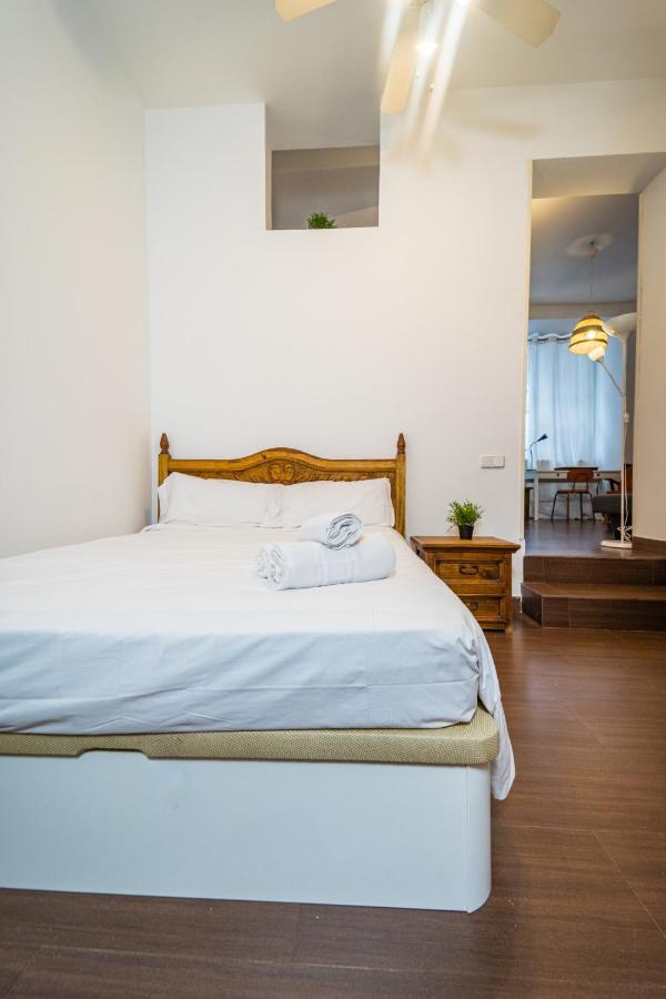 Singular Apartamento En Delicias By Bebalmy Madrid Esterno foto