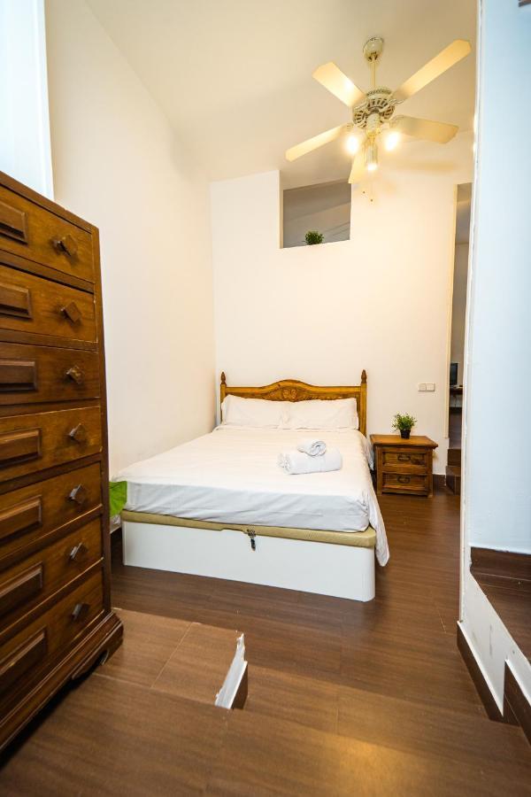 Singular Apartamento En Delicias By Bebalmy Madrid Esterno foto