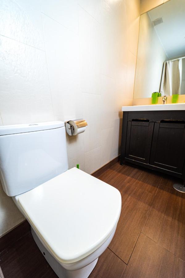 Singular Apartamento En Delicias By Bebalmy Madrid Esterno foto